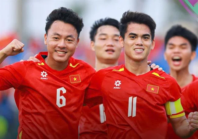 Hình ảnh minh họa ưu đãi nạp tiền hàng ngày, hàng tuần tại HI8